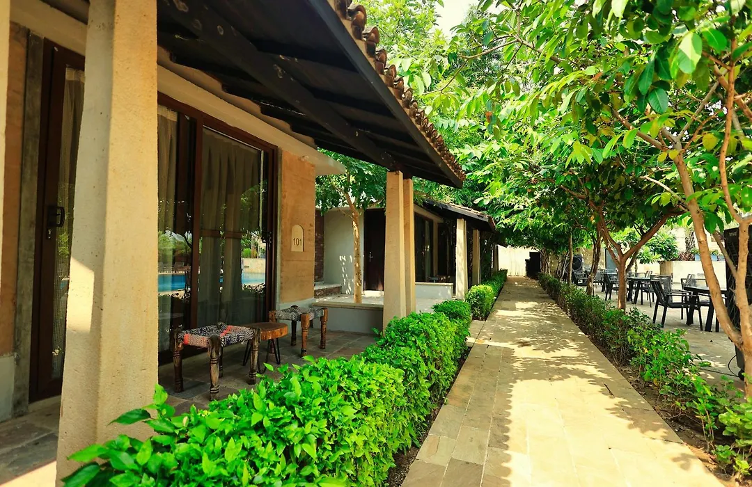 Imperial Golf Resort & Wedding Lawns-1